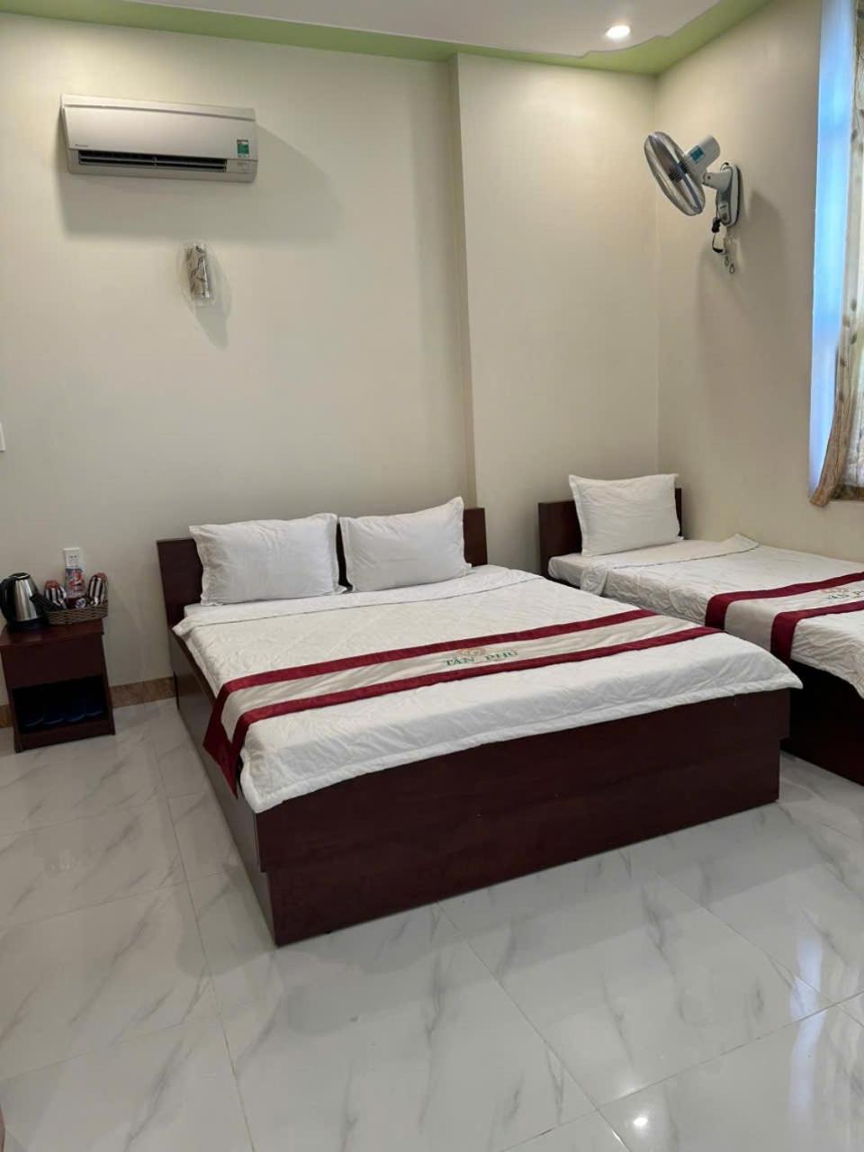 Hotel Tan Phu Lagi Luaran gambar