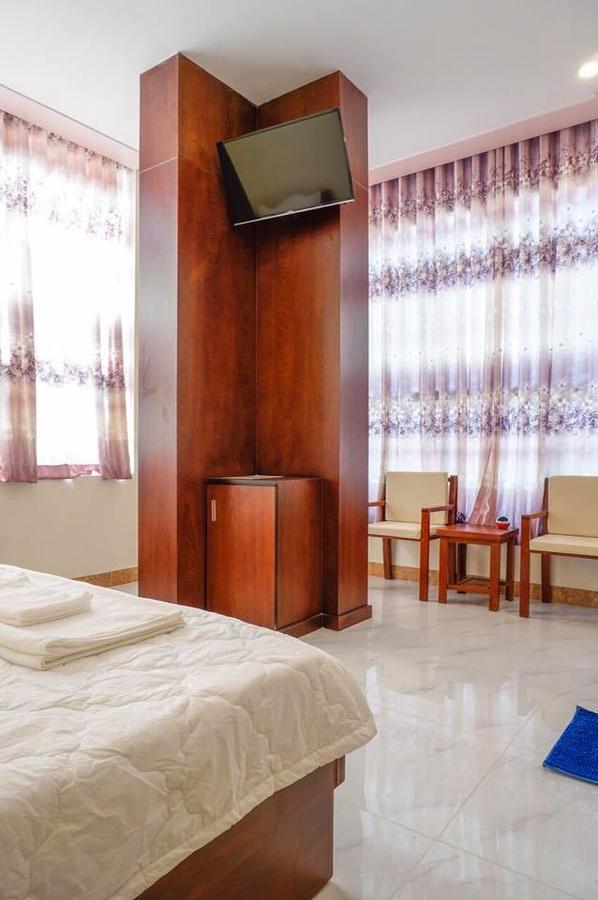Hotel Tan Phu Lagi Luaran gambar
